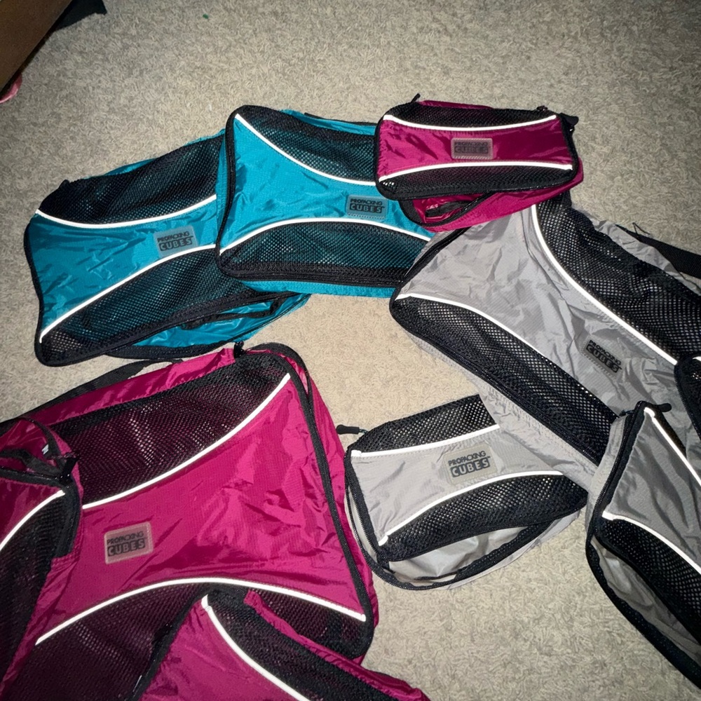 Packing cubes